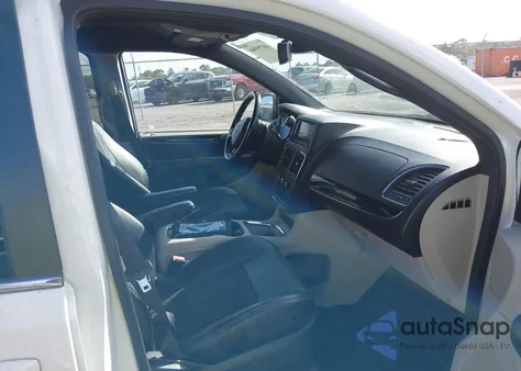 2020 Dodge Grand Caravan Sxt z USA, uszkodzony, nr VIN 2C4RDGCG7LR196557